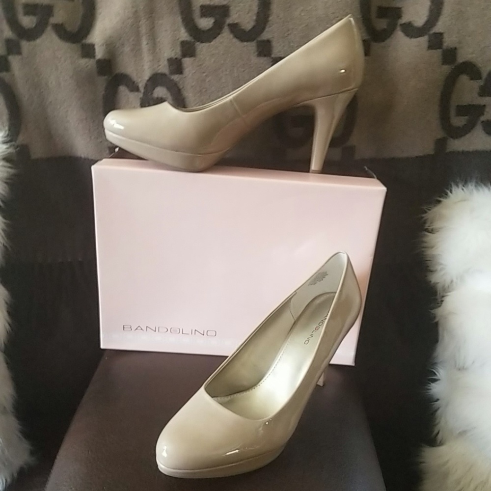 Bandilino Pumps